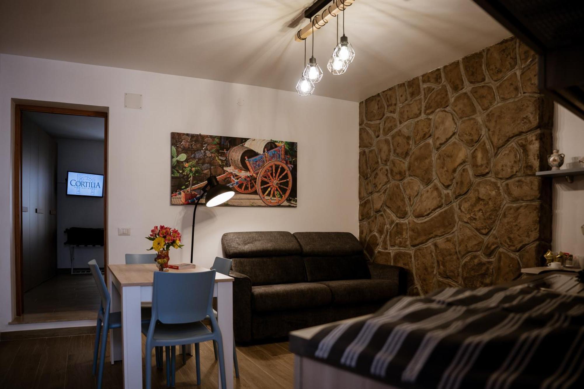 צ'פאלו Cortilia Holiday House מראה חיצוני תמונה